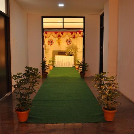 Hotel The Home Tiruppur Exterior photo