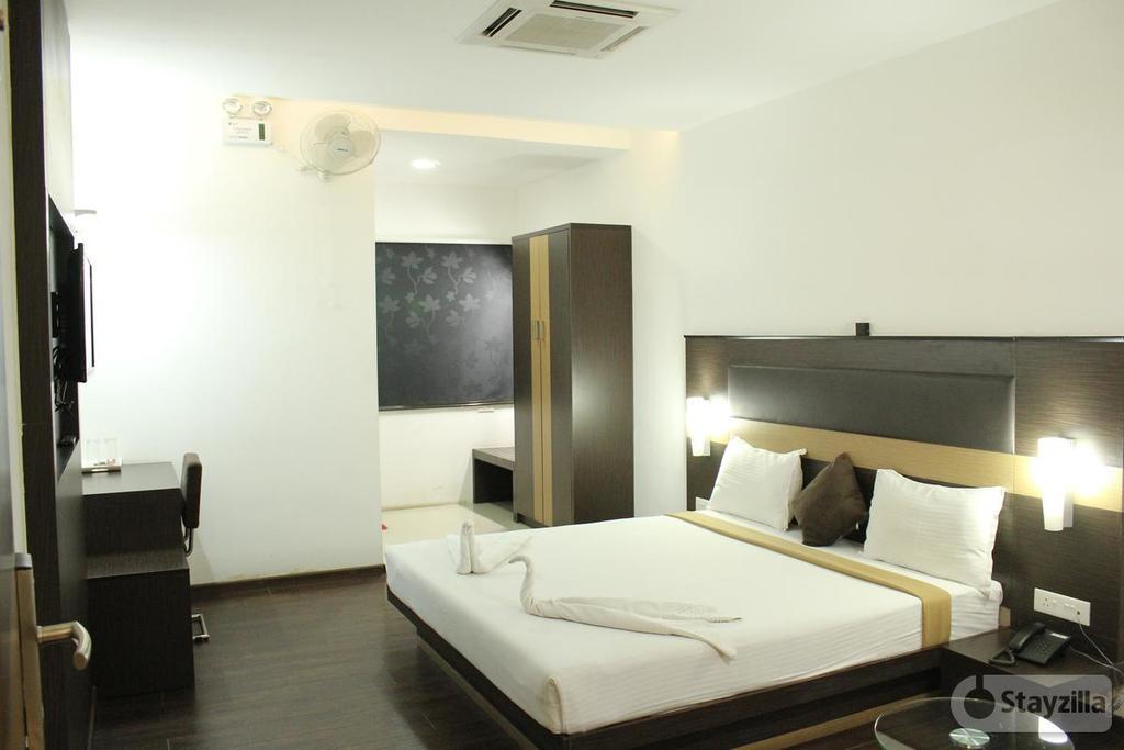 Hotel The Home Tiruppur Exterior photo