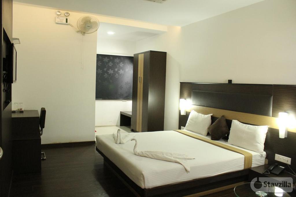 Hotel The Home Tiruppur Exterior photo